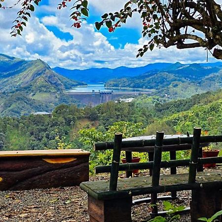 Idukki Dam View Resort מראה חיצוני תמונה