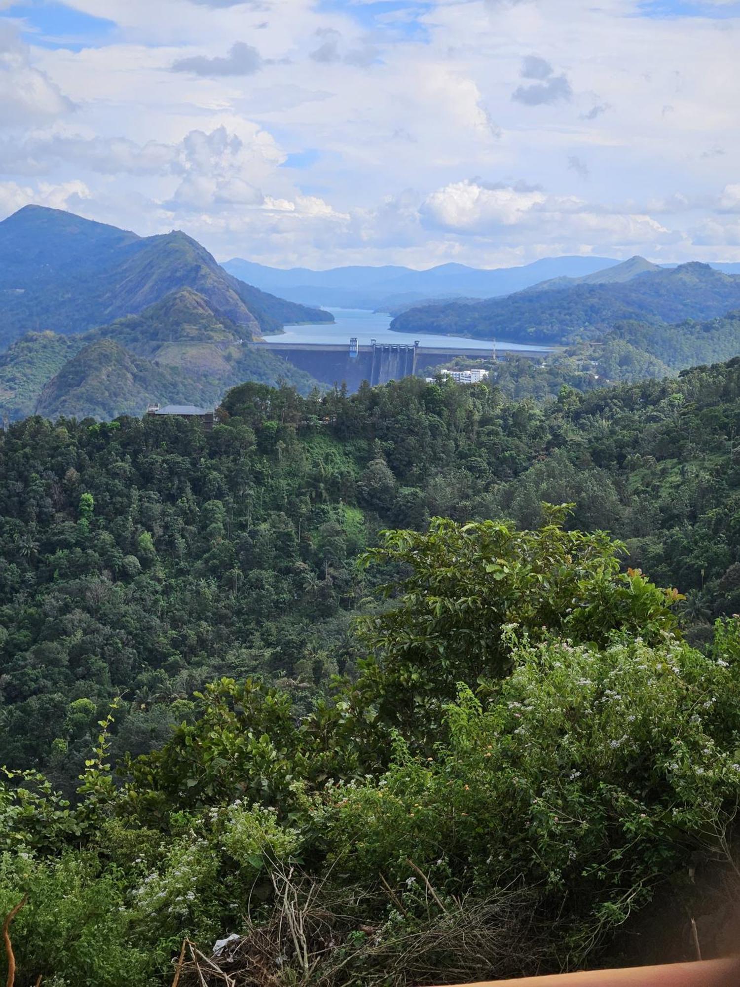 Idukki Dam View Resort מראה חיצוני תמונה